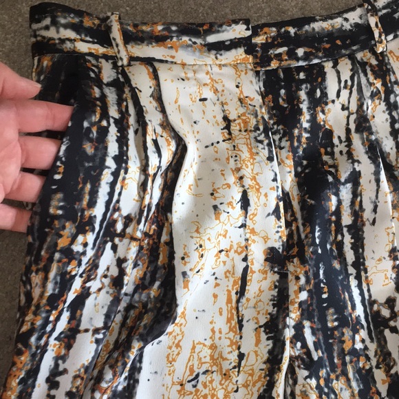 Zara | Abstract Wide Leg Pants - Picture 7 of 9